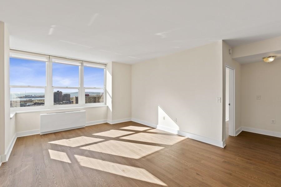 88 MORGAN ST Unit: 2606