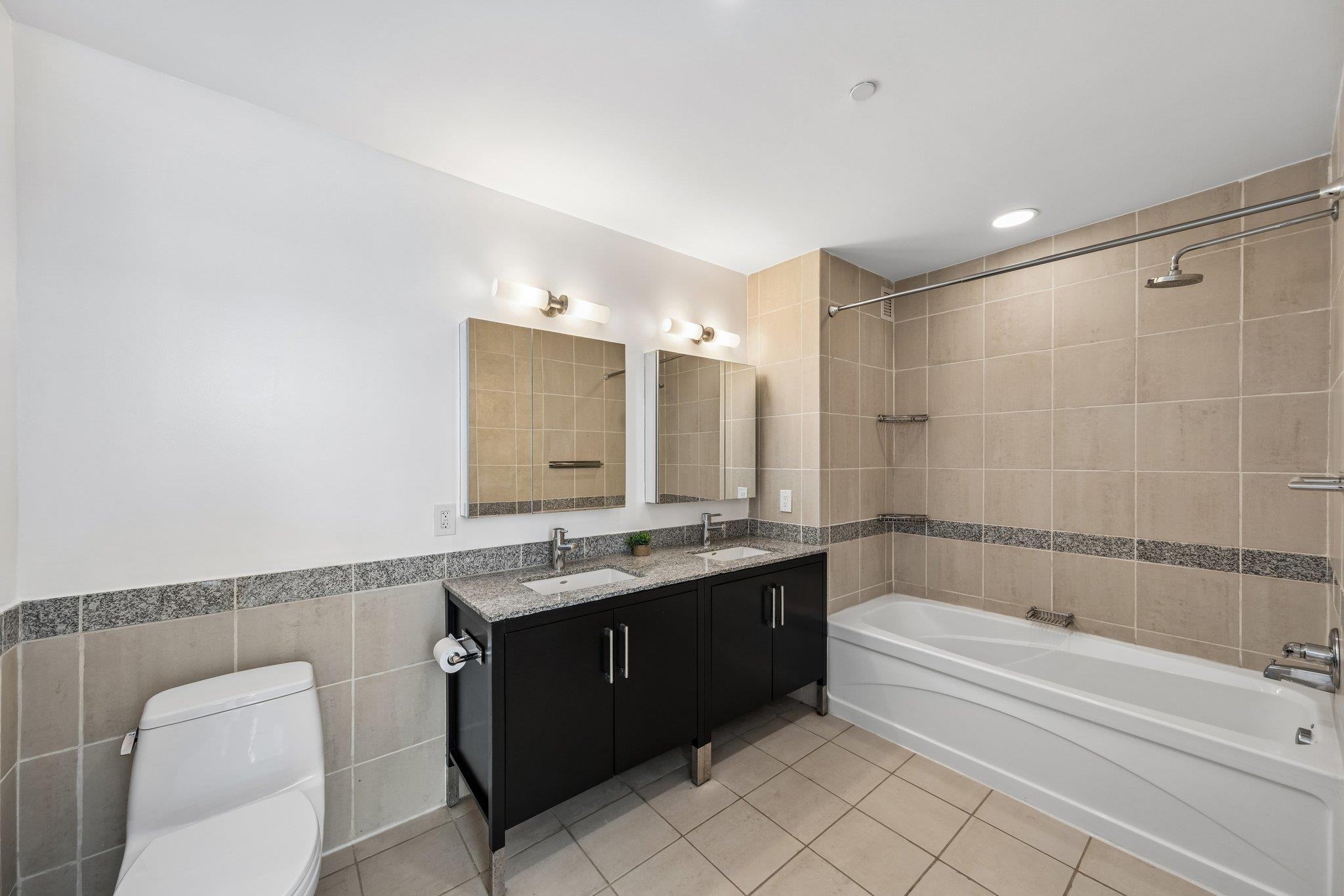 1 SHORE LANE Unit: 911