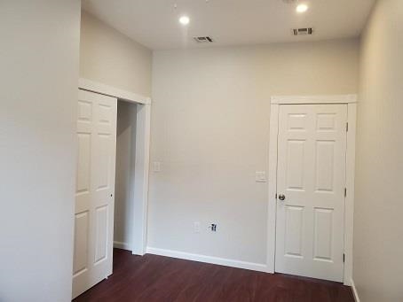 2110 SUMMIT AVE Unit: 2