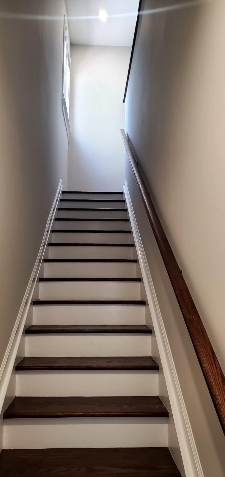 2110 SUMMIT AVE Unit: 2