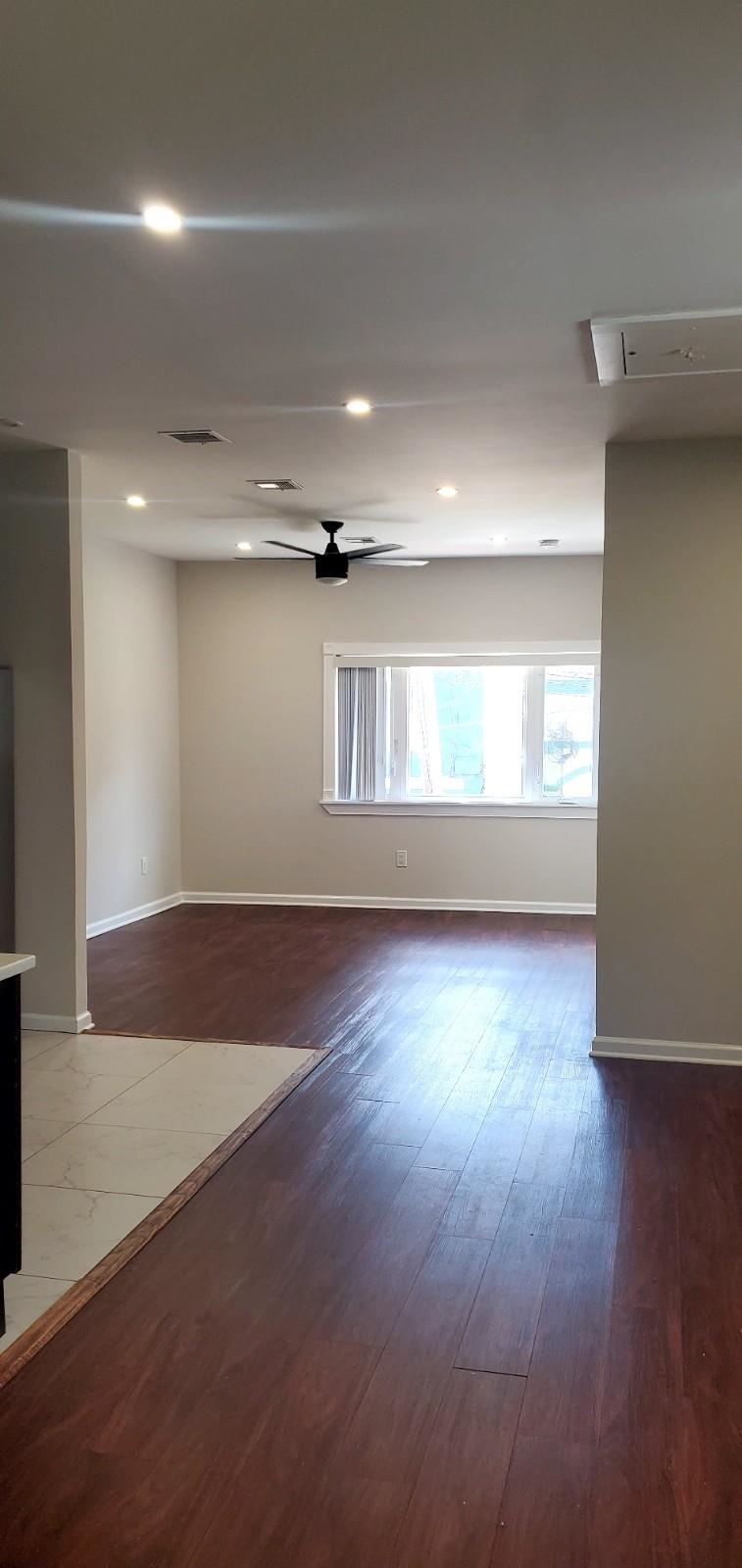 2110 SUMMIT AVE Unit: 2