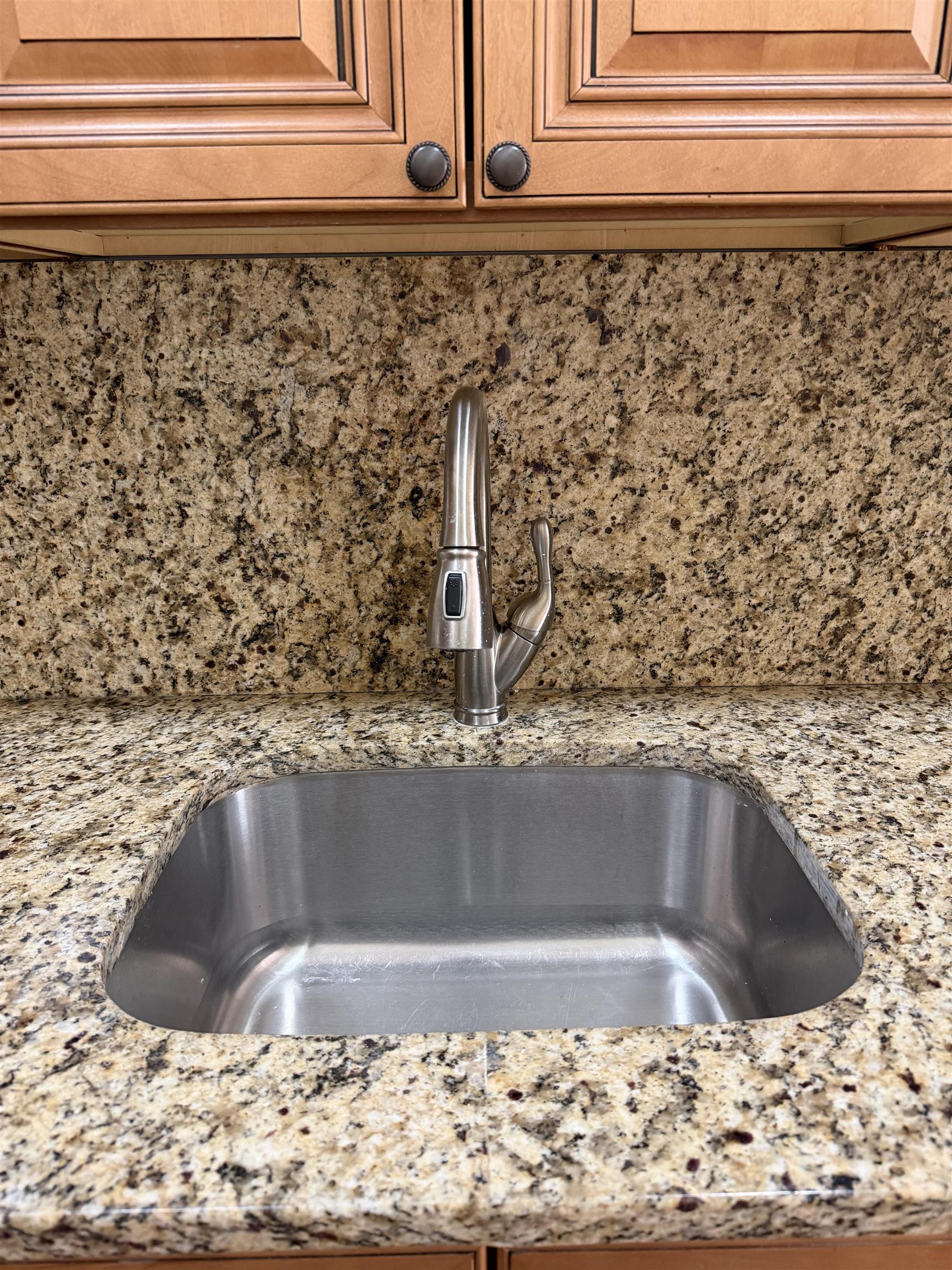 304 AVENUE C Unit: 1F