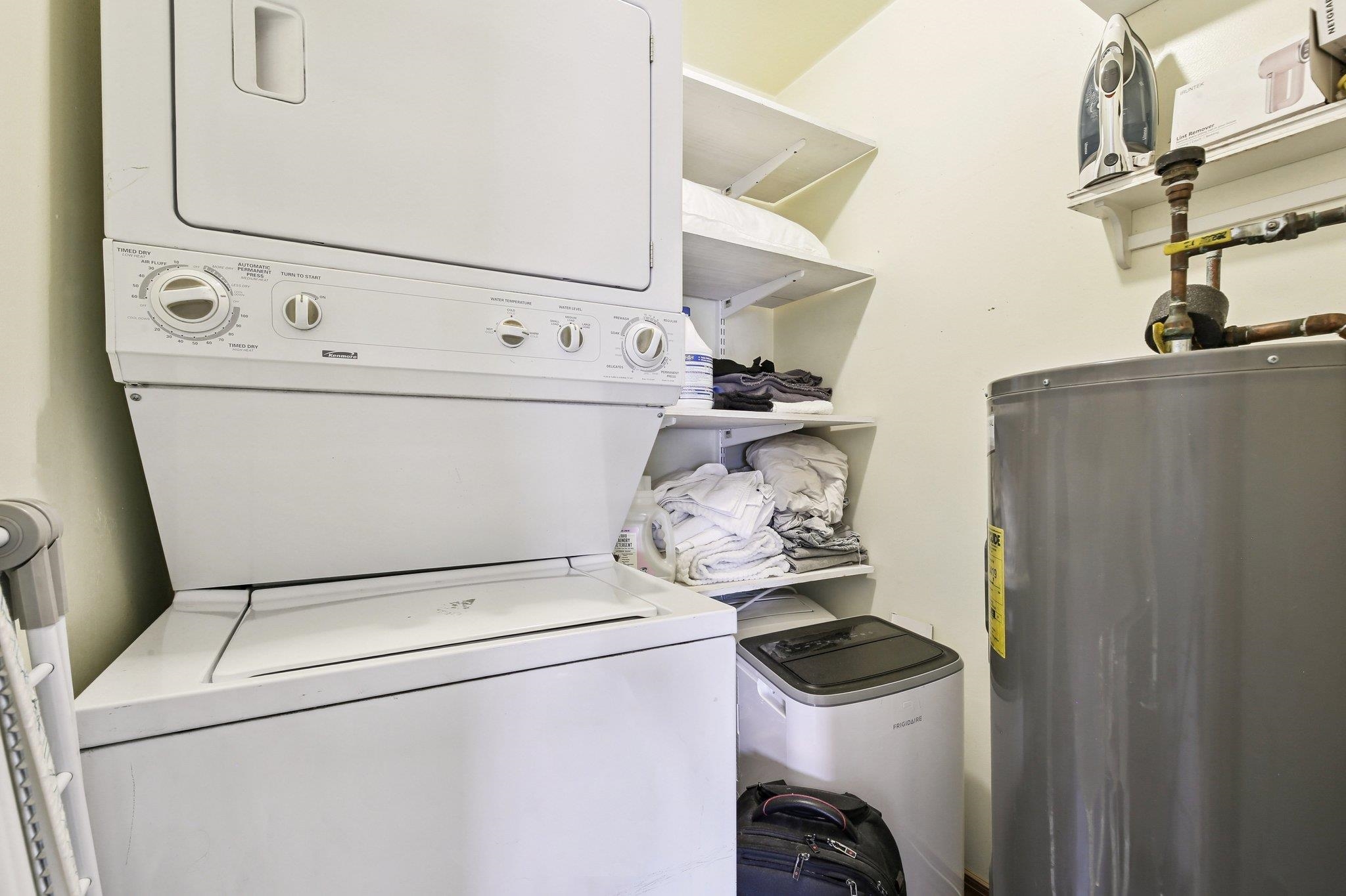 464 CENTRAL AVE Unit: B6