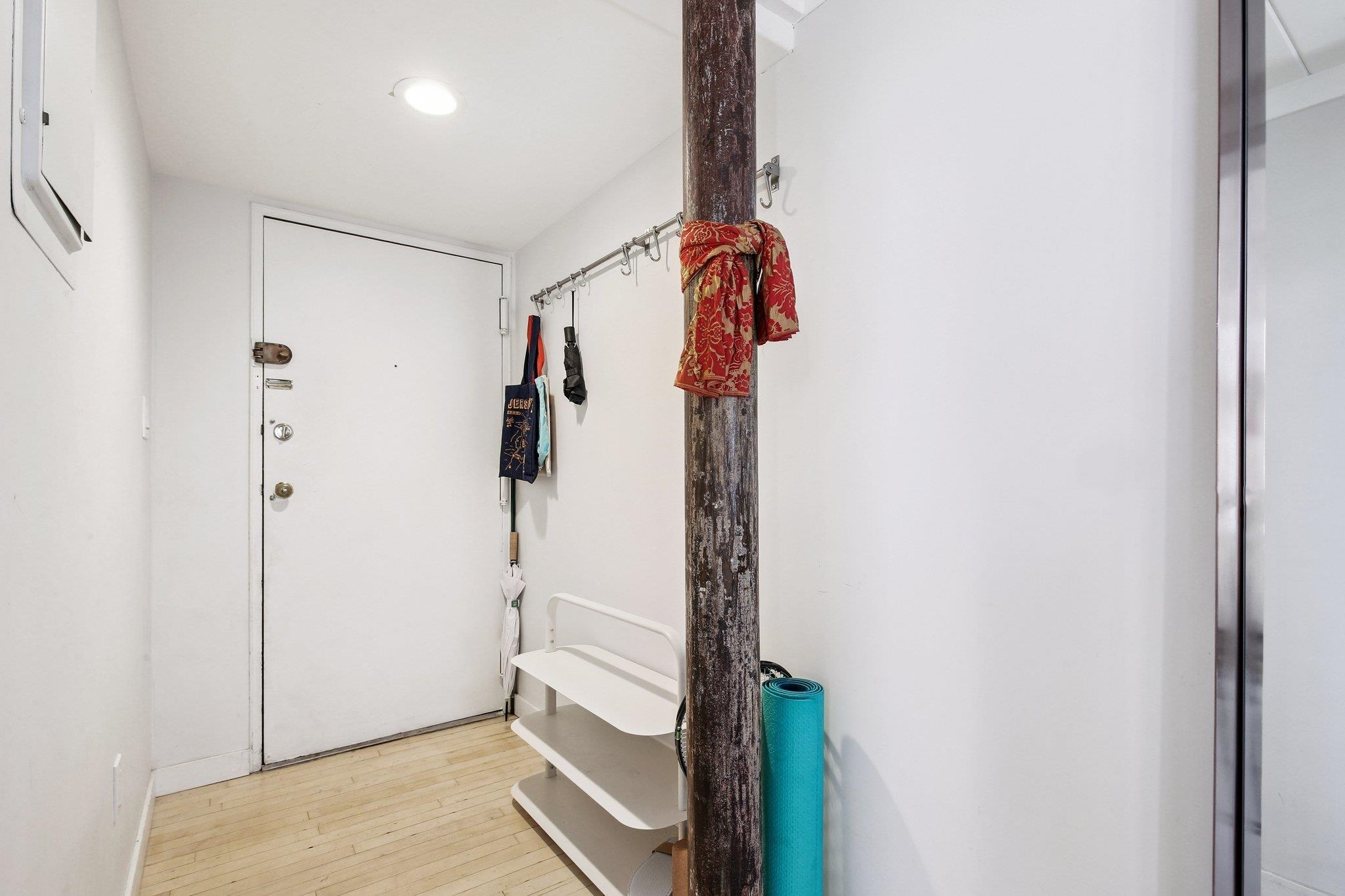 464 CENTRAL AVE Unit: B6