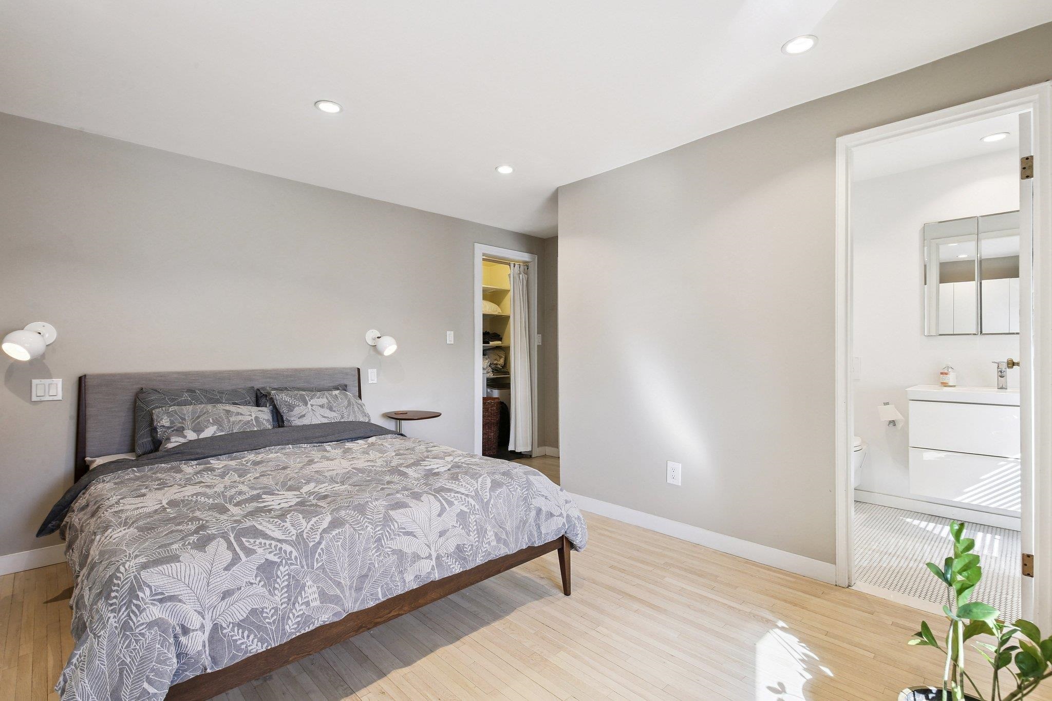 464 CENTRAL AVE Unit: B6