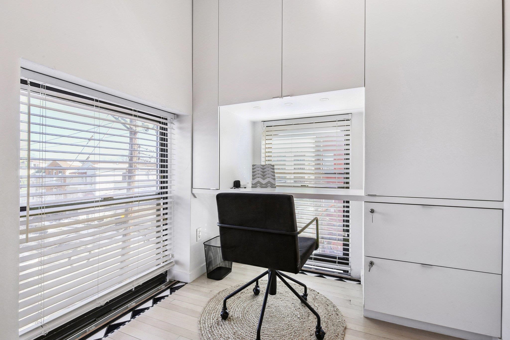 464 CENTRAL AVE Unit: B6