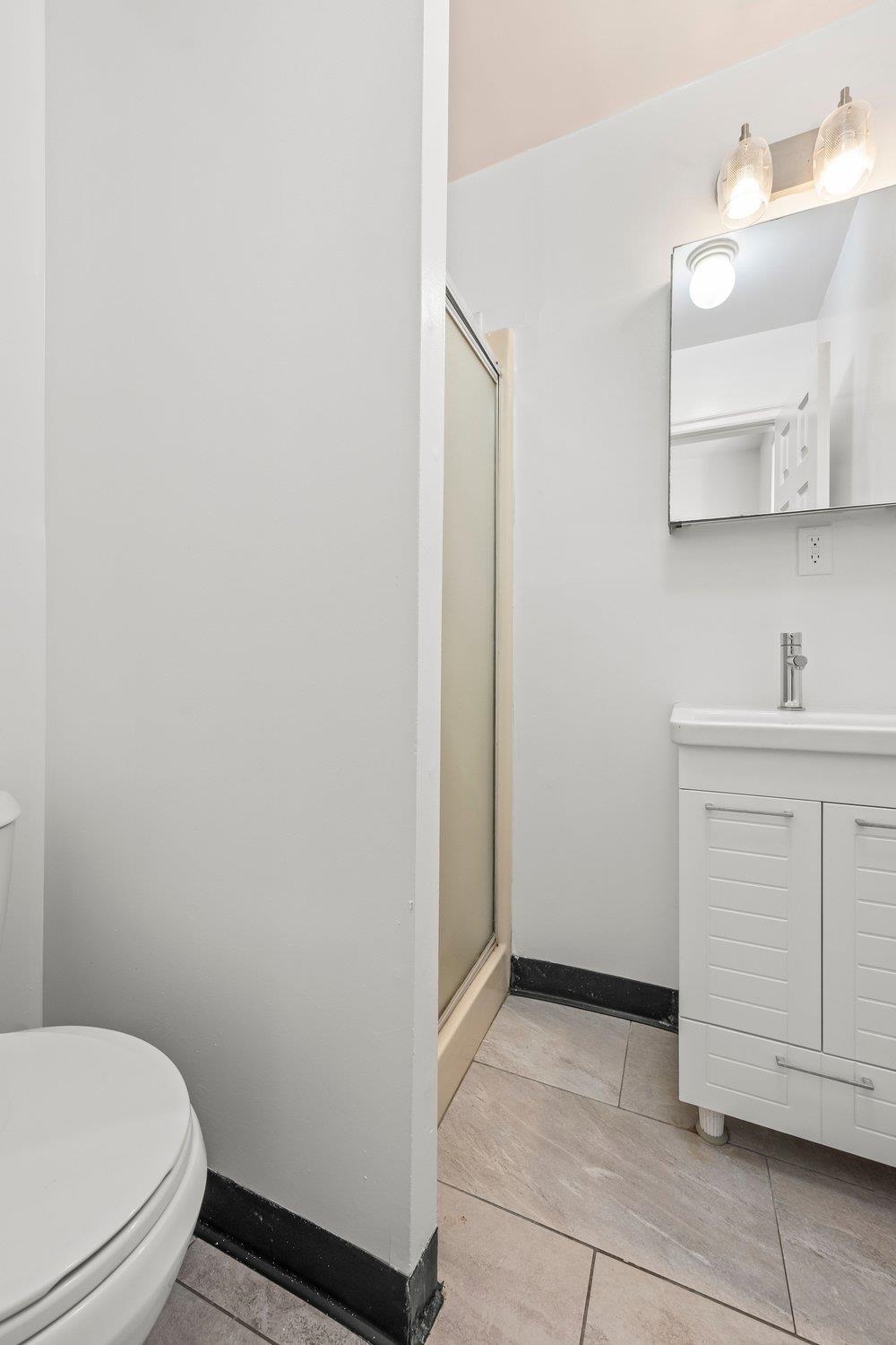 200 CHRISTOPHER COLUMBUS DR Unit: C10