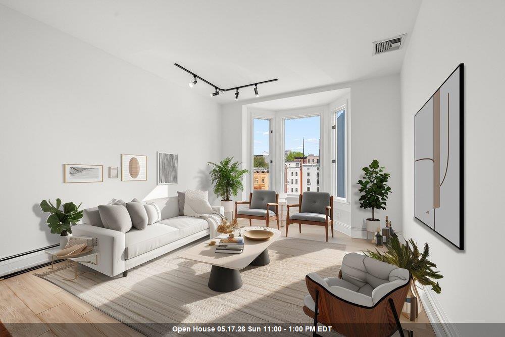 200 CHRISTOPHER COLUMBUS DR Unit: C10