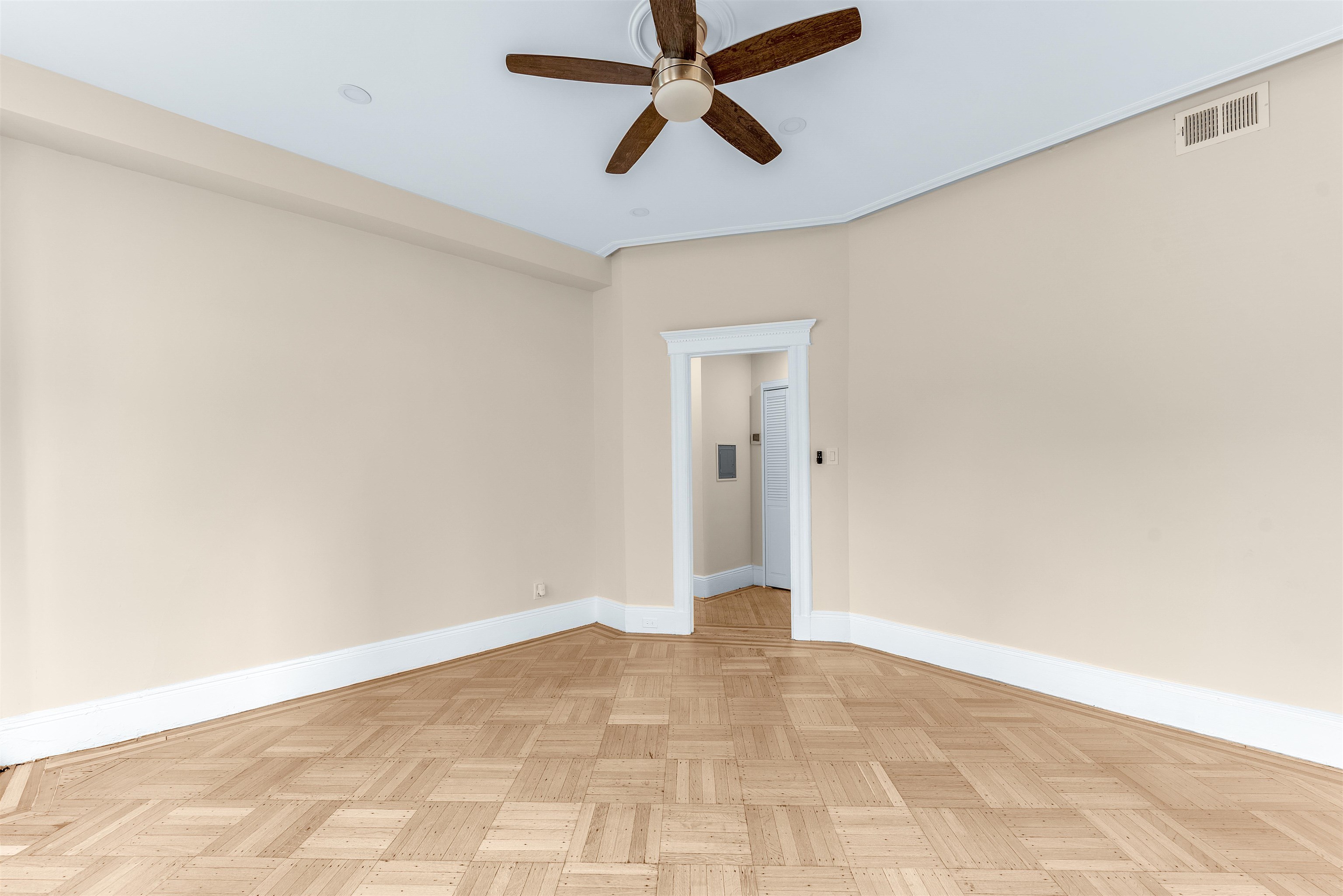 926 17TH ST Unit: 2