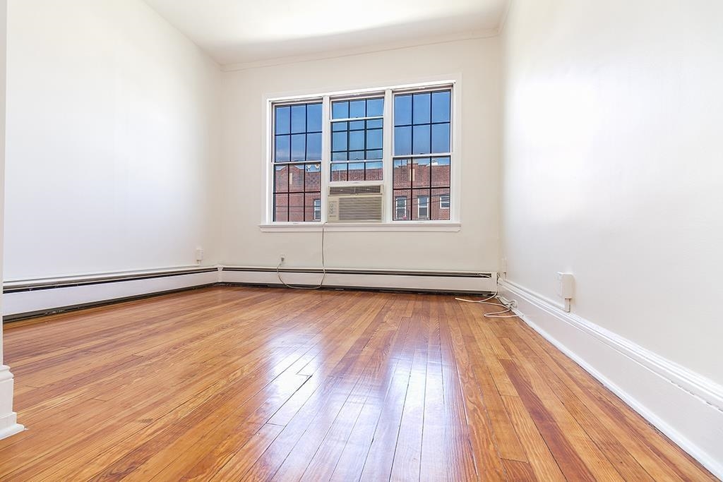 154 WEST 29TH ST Unit: 2