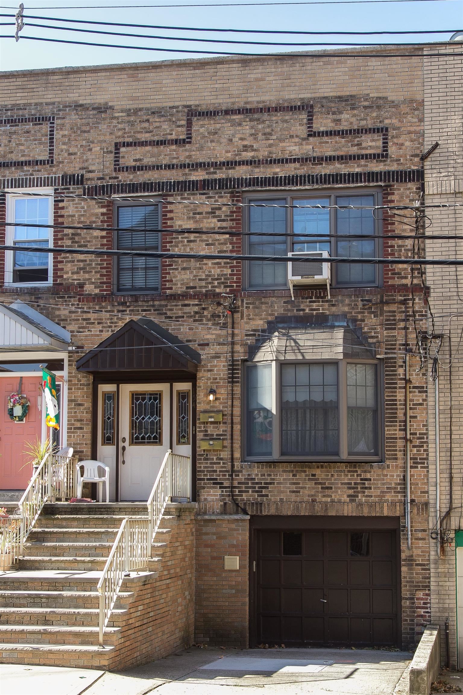 154 WEST 29TH ST Unit: 2