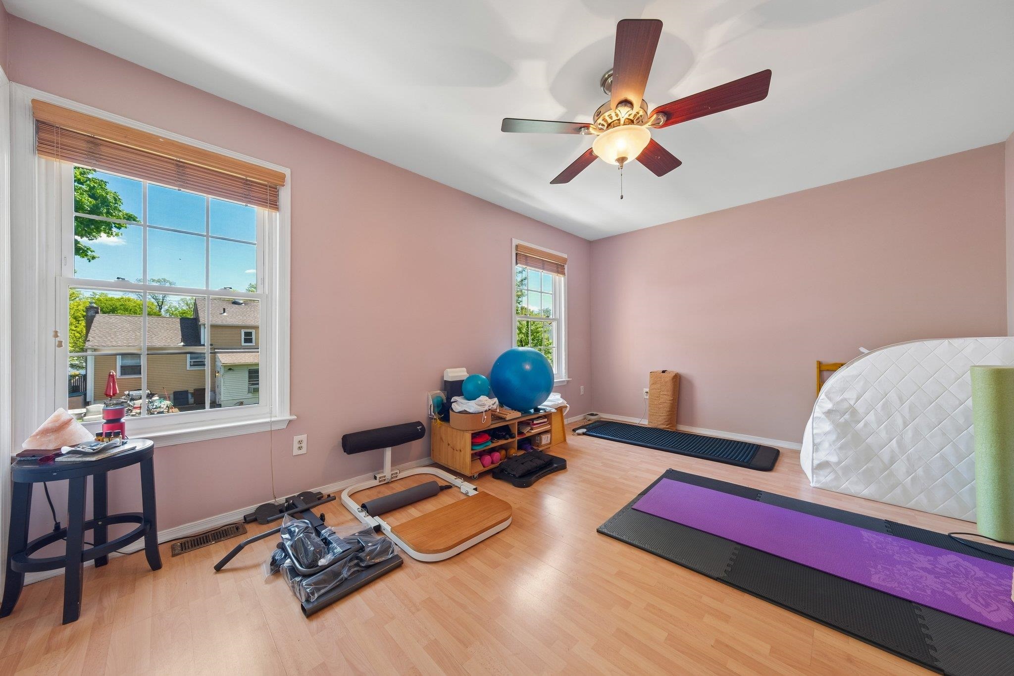 212 WESTCHESTER CT Unit: 8