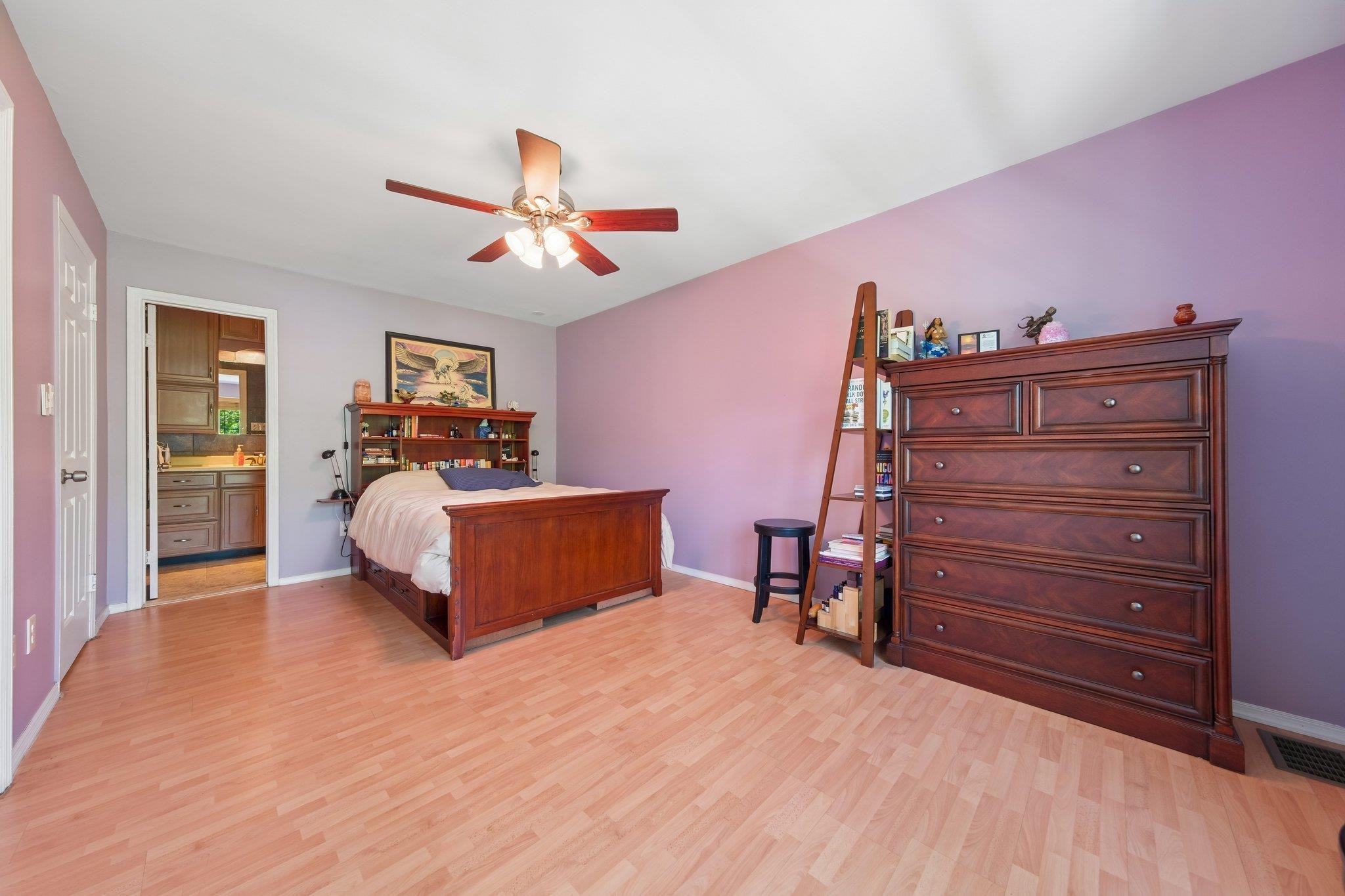 212 WESTCHESTER CT Unit: 8