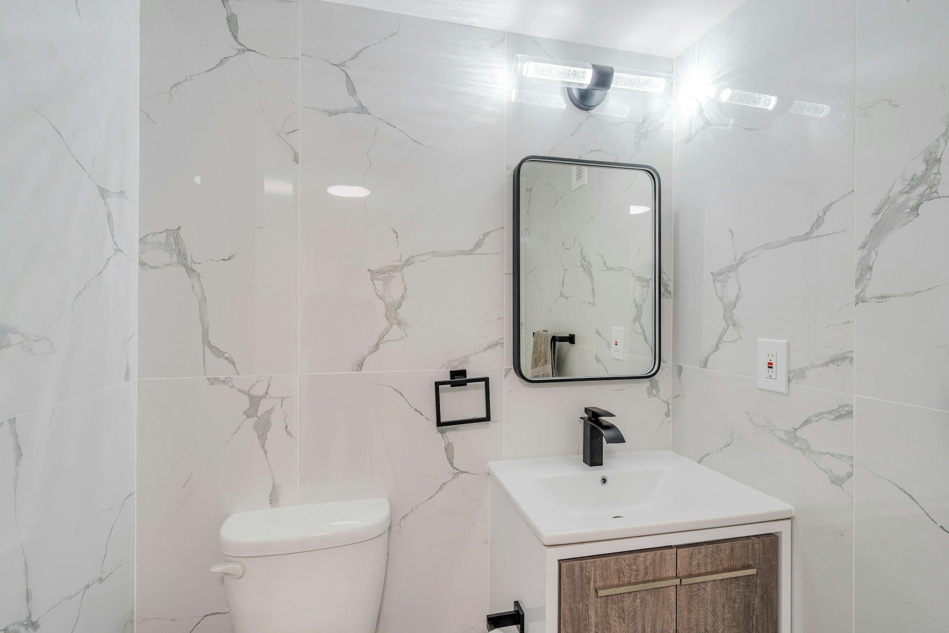 7004 BLVD EAST Unit: 31D