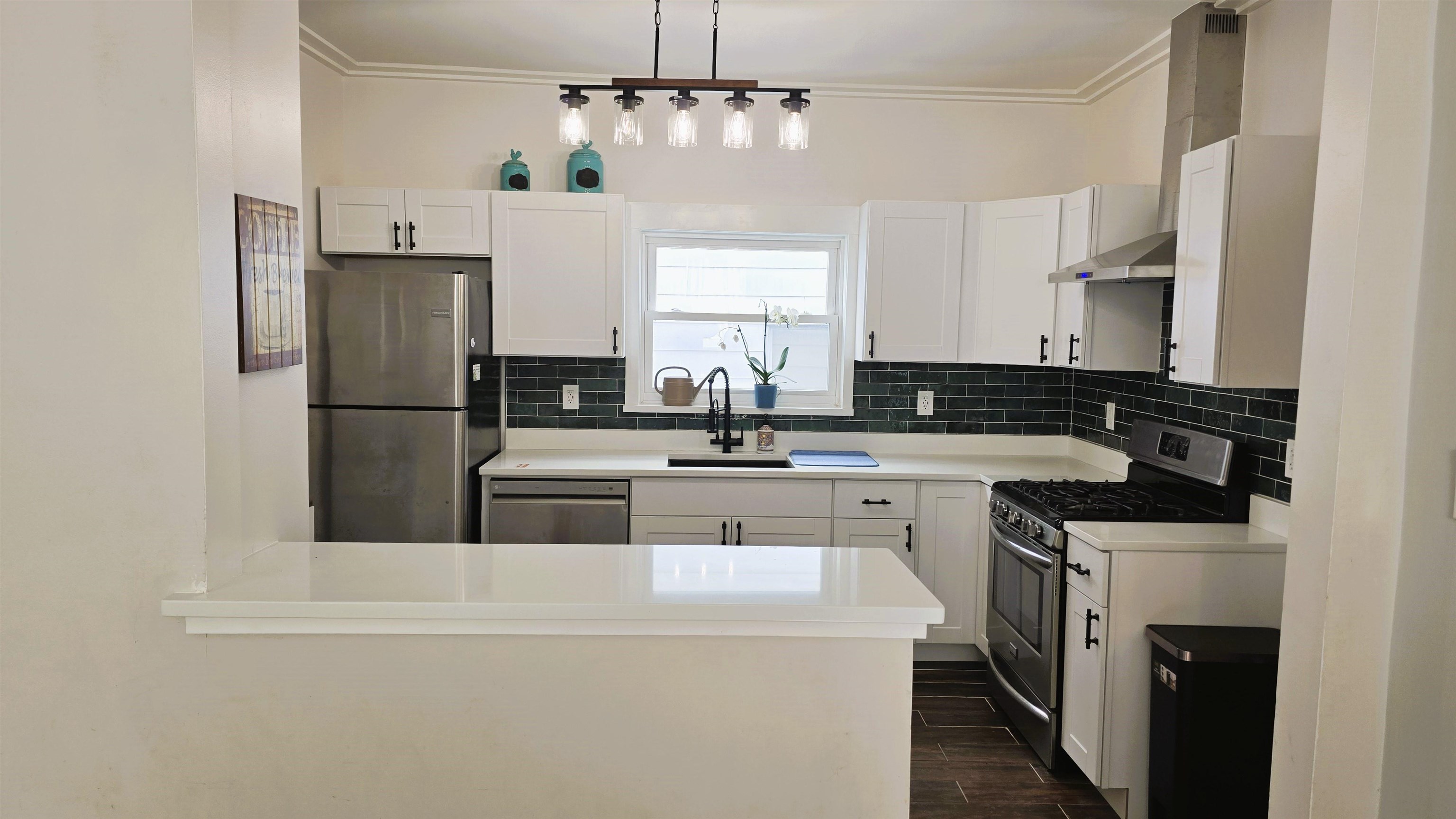 143 MAIN ST Unit: 2