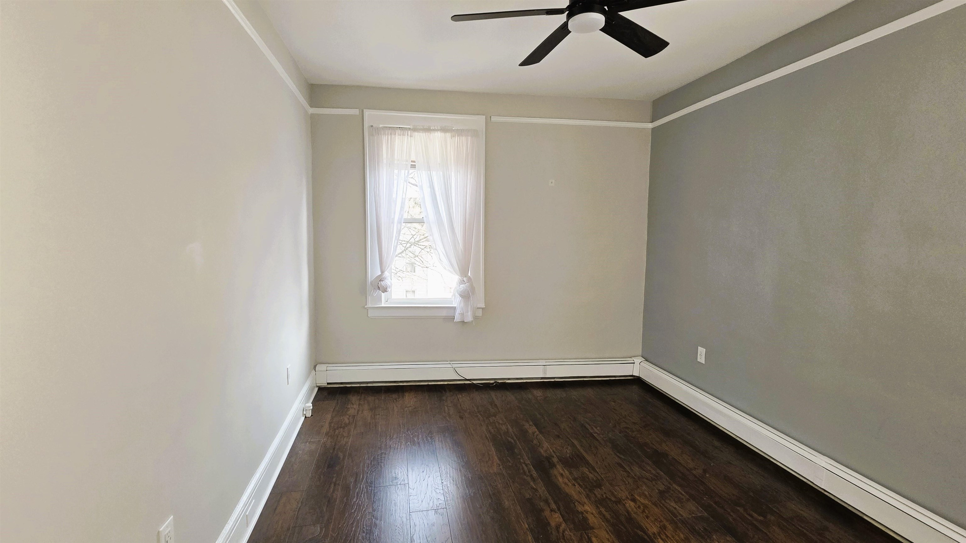 143 MAIN ST Unit: 2