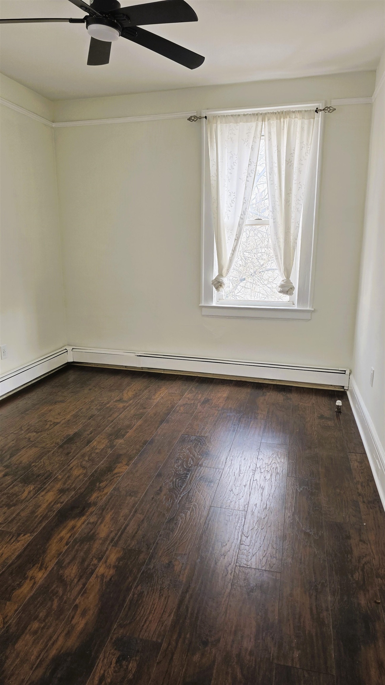 143 MAIN ST Unit: 2