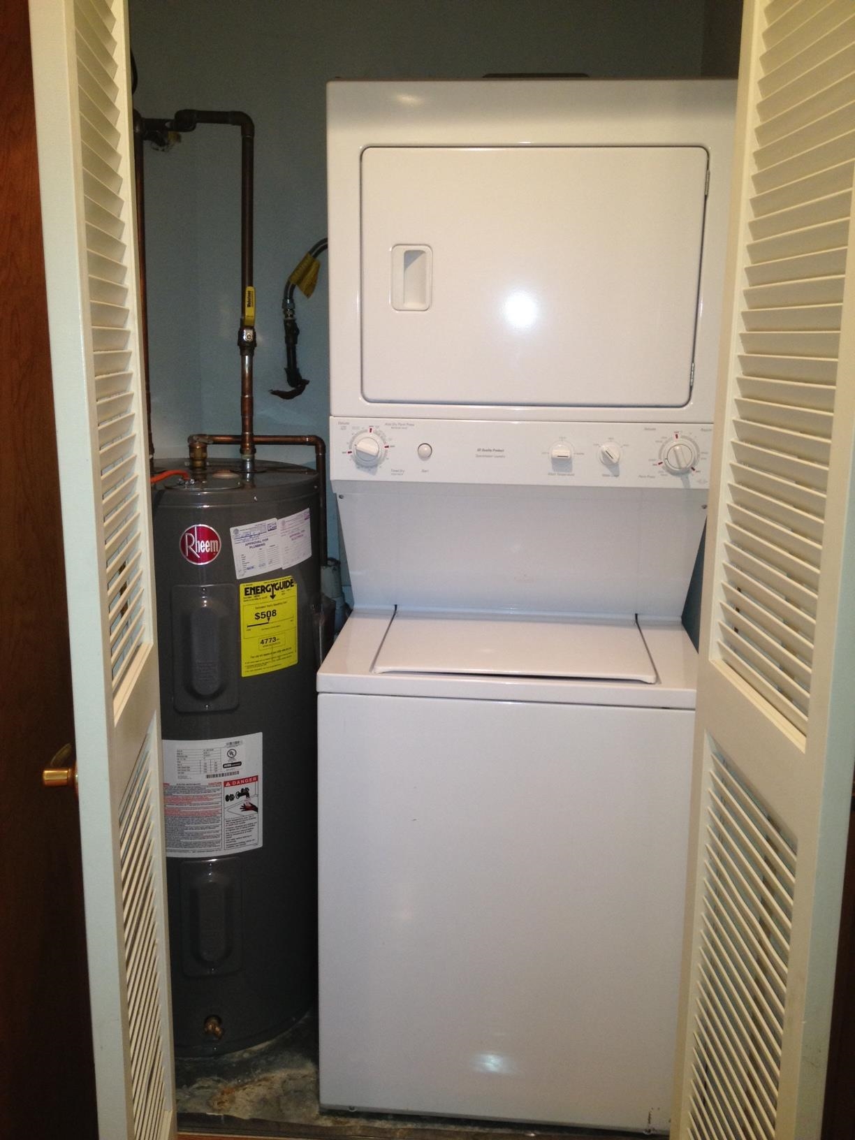 61 GRAND ST Unit: 2F