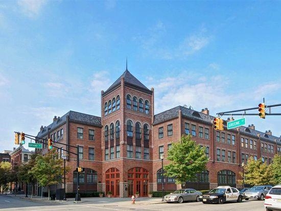 61 GRAND ST Unit: 2F