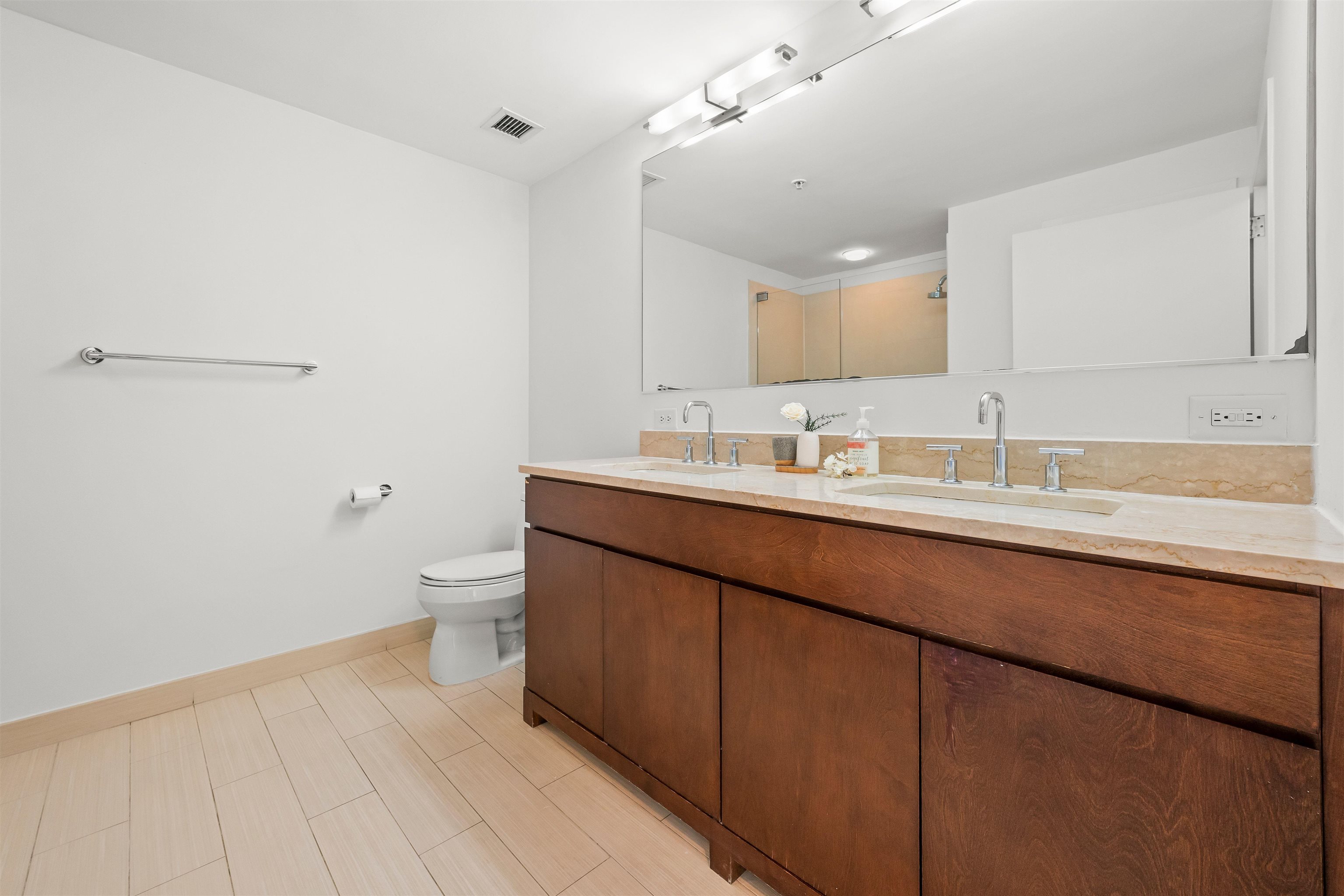 88 MORGAN ST Unit: 2105