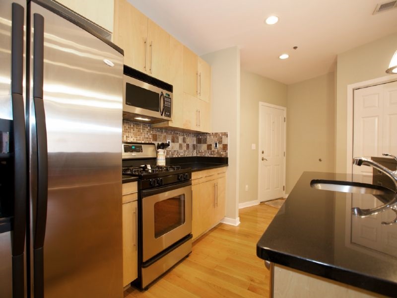 83 MONROE ST Unit: 4B