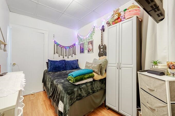 743 HARRISON AVE Unit: 5