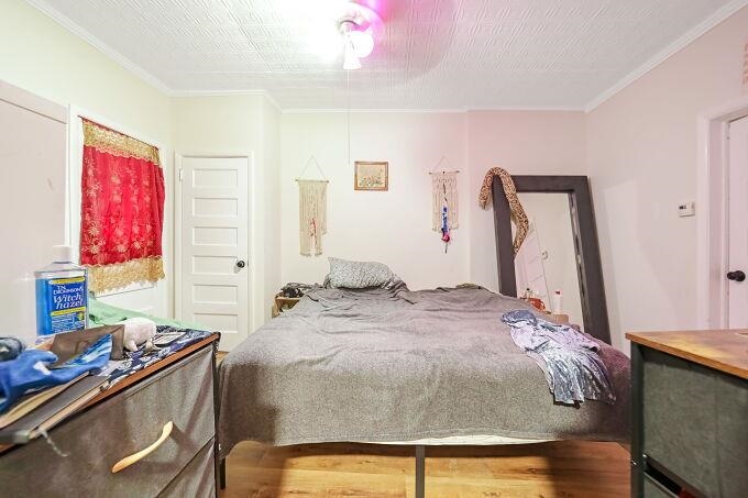 743 HARRISON AVE Unit: 5
