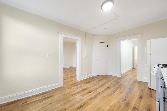 743 HARRISON AVE Unit: 5