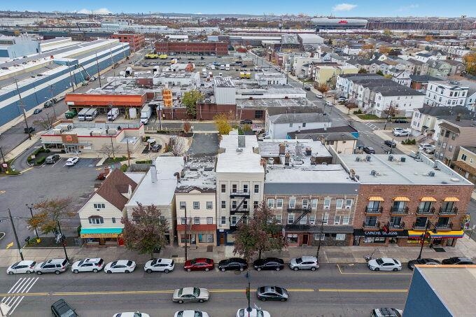 743 HARRISON AVE Unit: 5