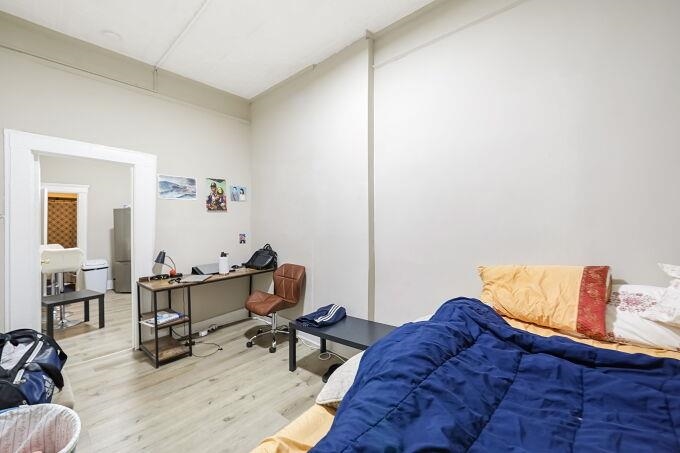 743 HARRISON AVE Unit: 5