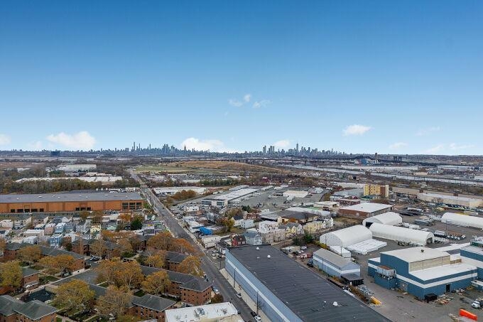 743 HARRISON AVE Unit: 5