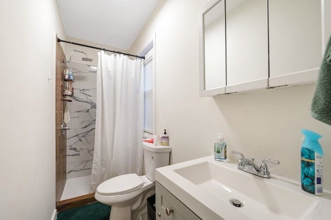743 HARRISON AVE Unit: 5