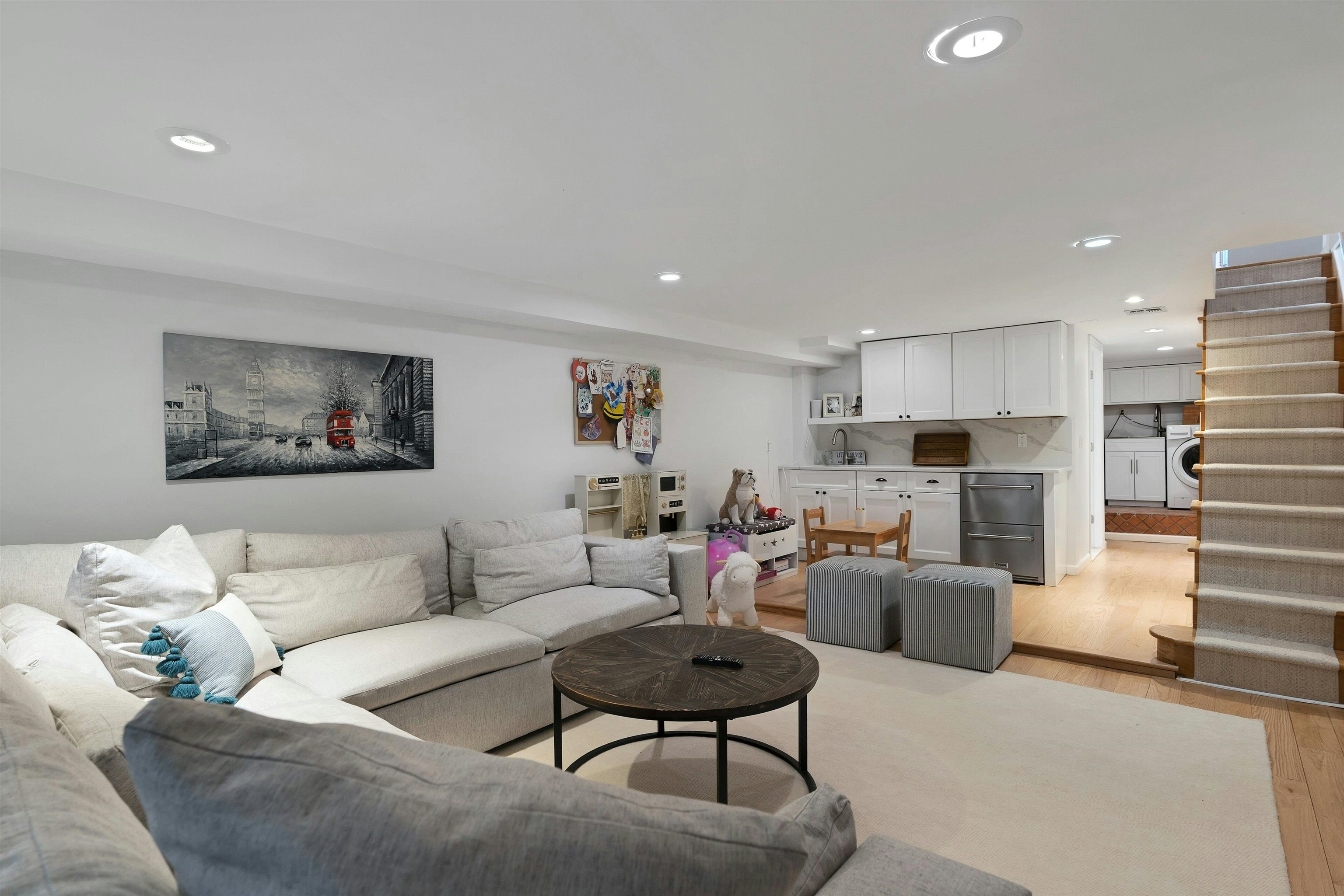 1008 PARK AVE