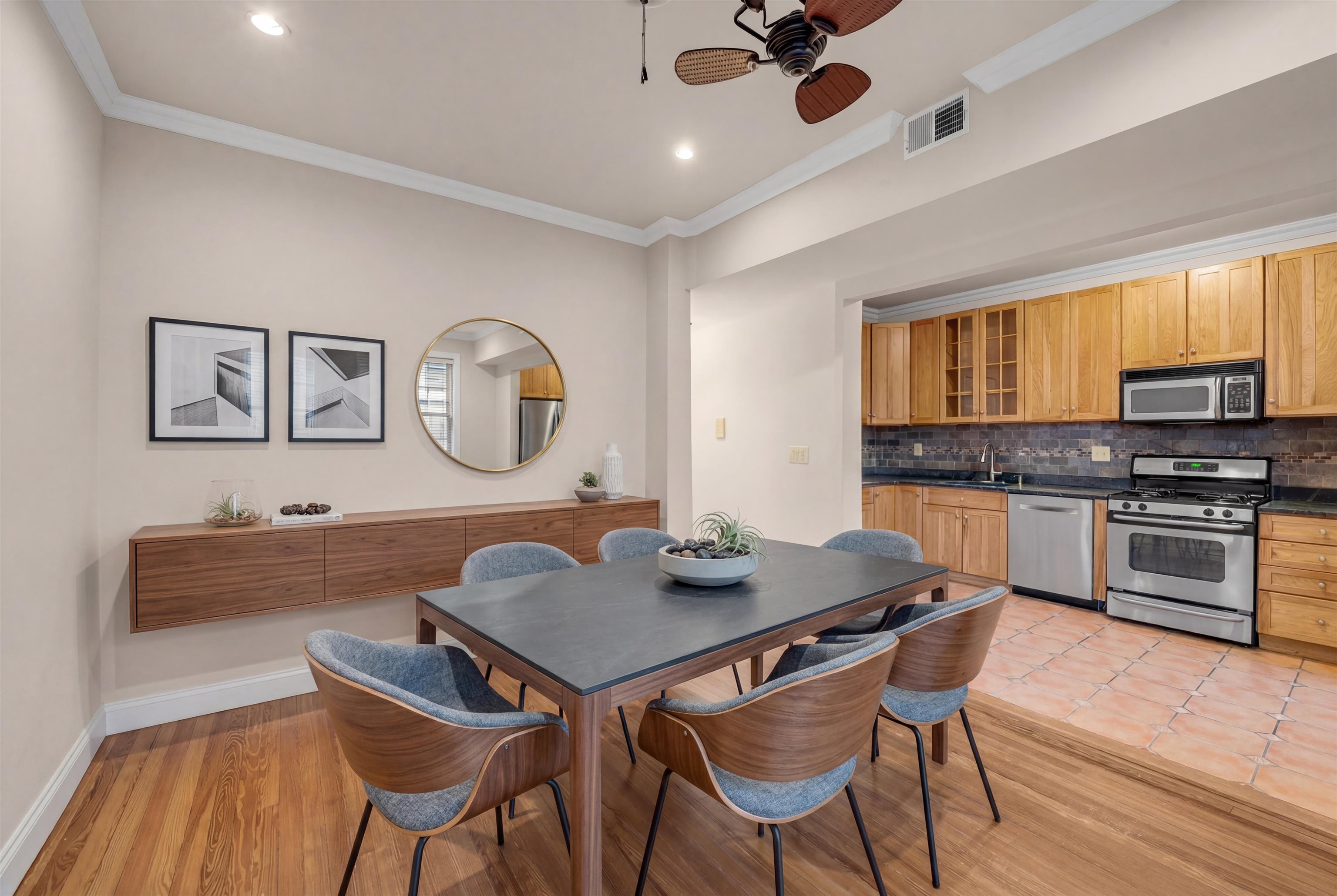 312 MONASTERY PL Unit: 2R