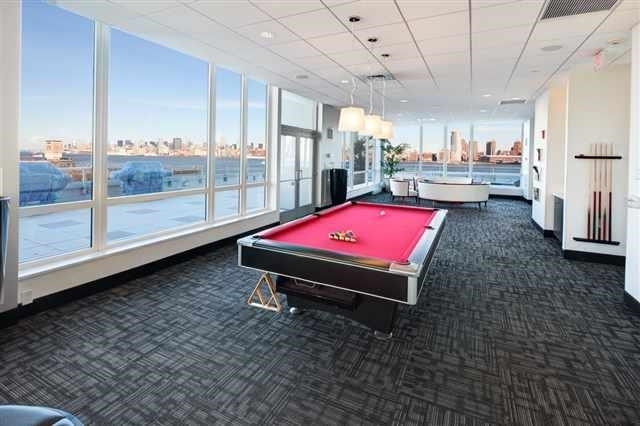 2 2ND ST Unit: 1605