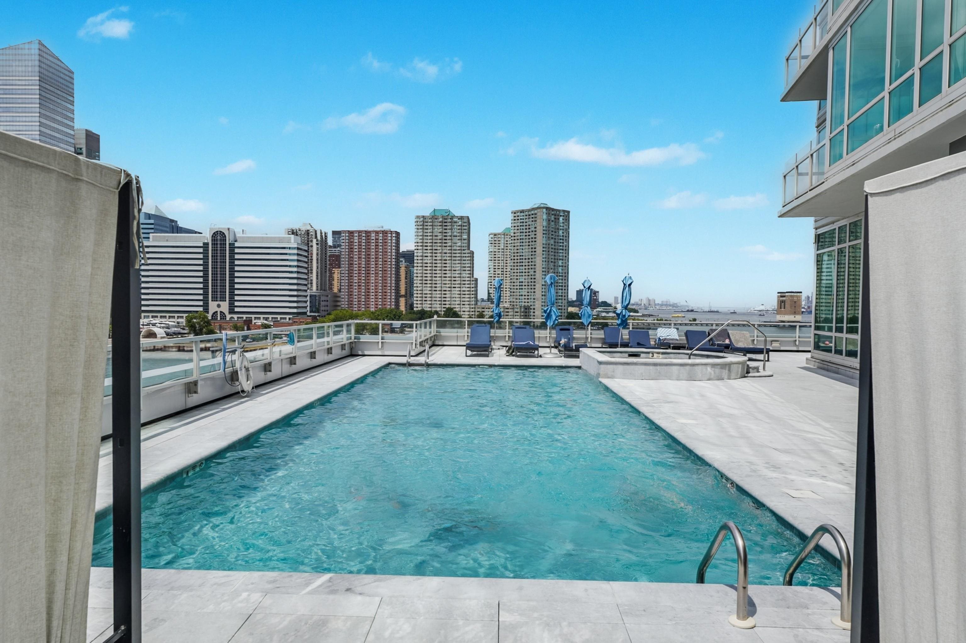 2 2ND ST Unit: 1605