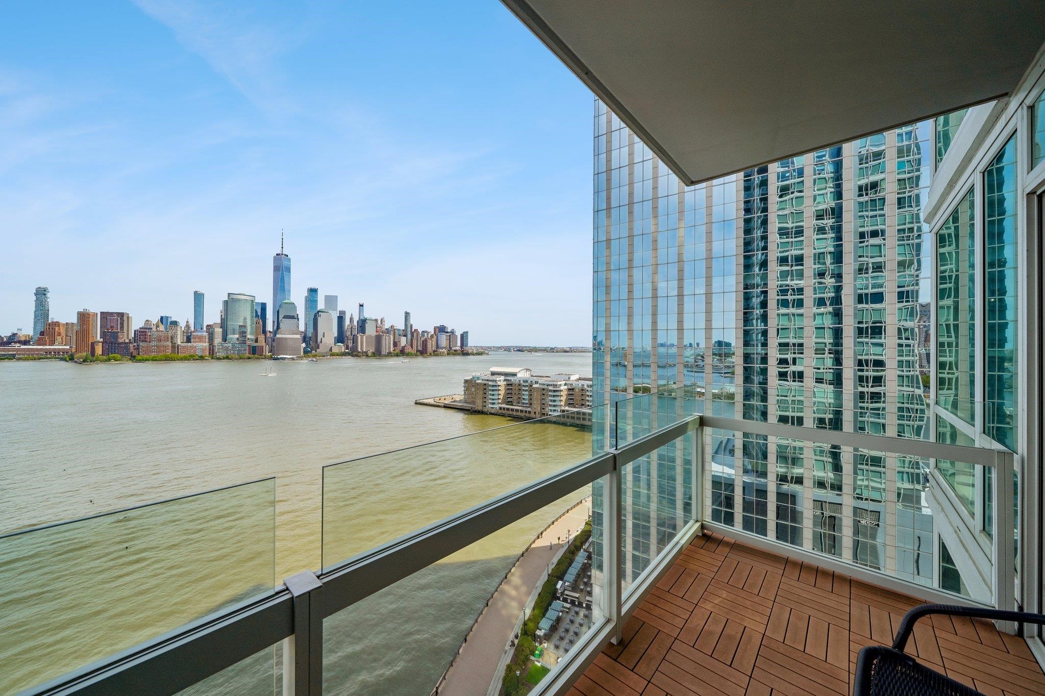 2 2ND ST Unit: 1605