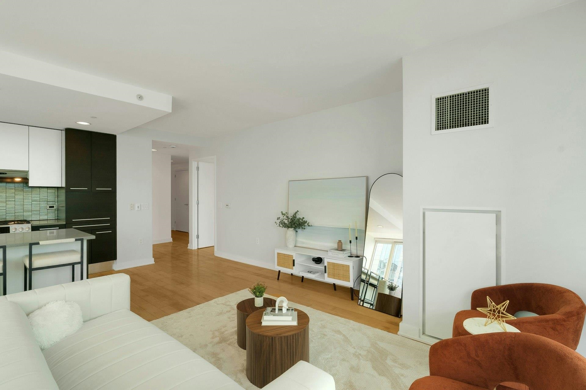 2 2ND ST Unit: 1605