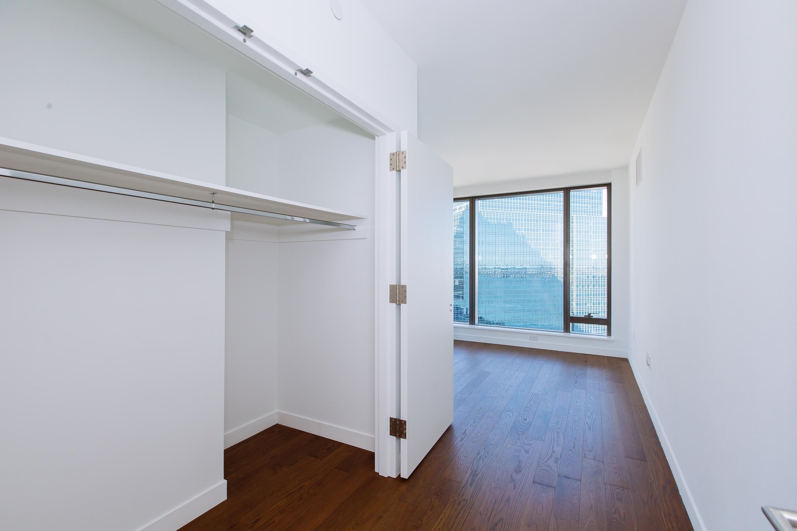 99 HUDSON ST Unit: 2100
