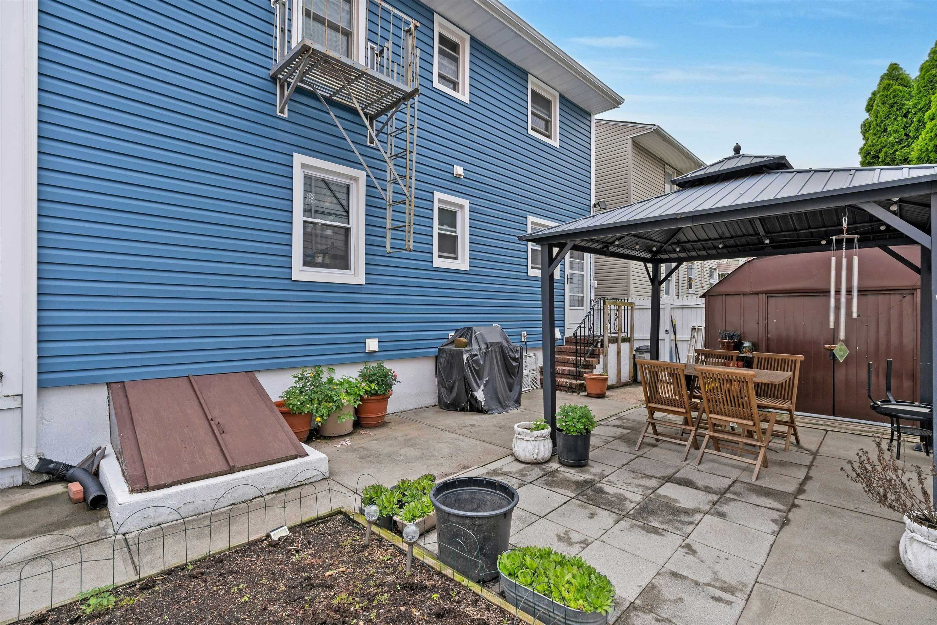 51 EAST 14TH ST