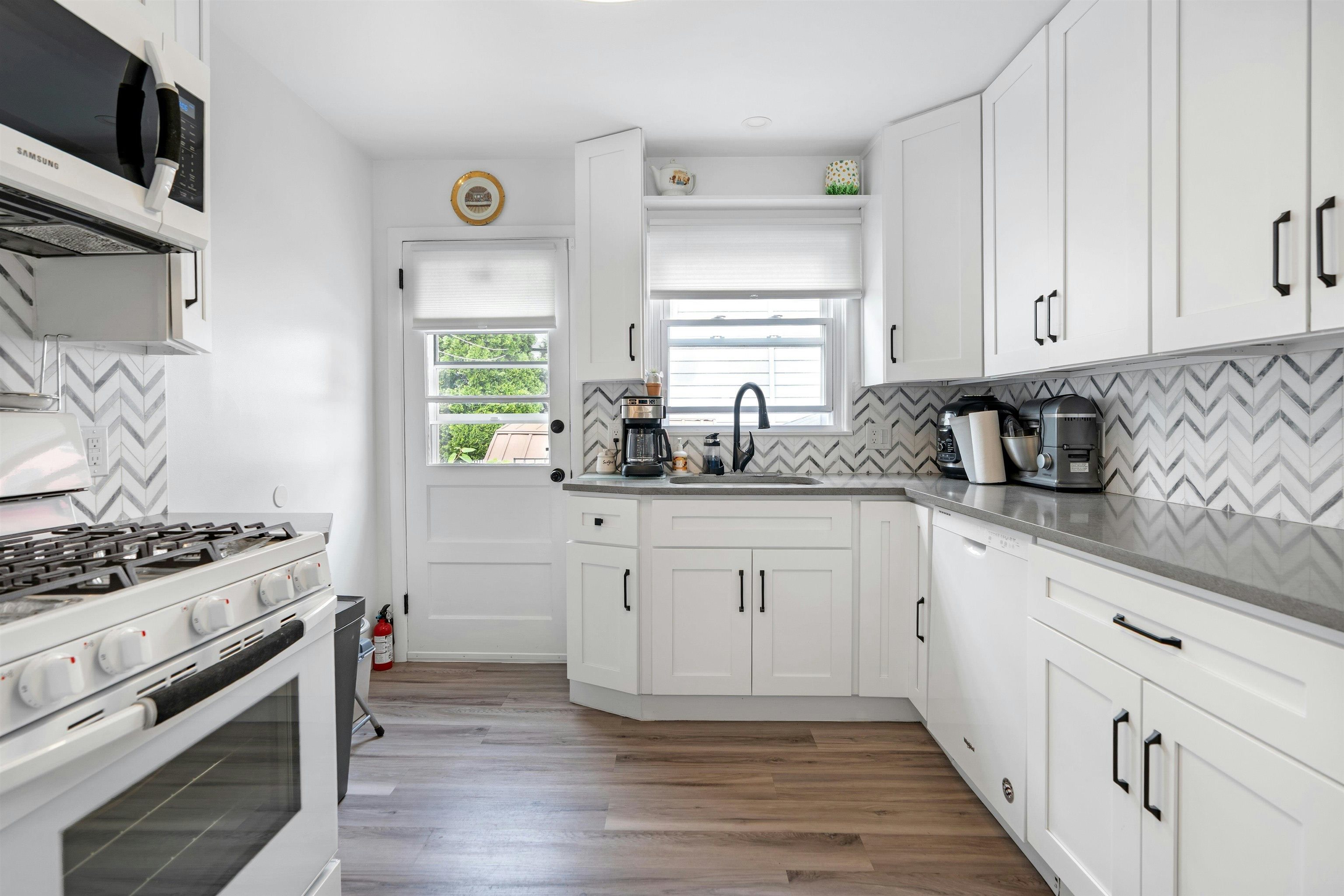 51 EAST 14TH ST