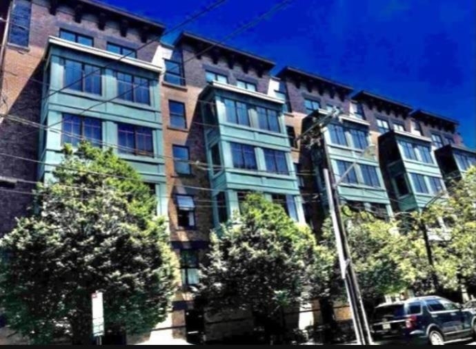 1331 GRAND ST Unit: 209