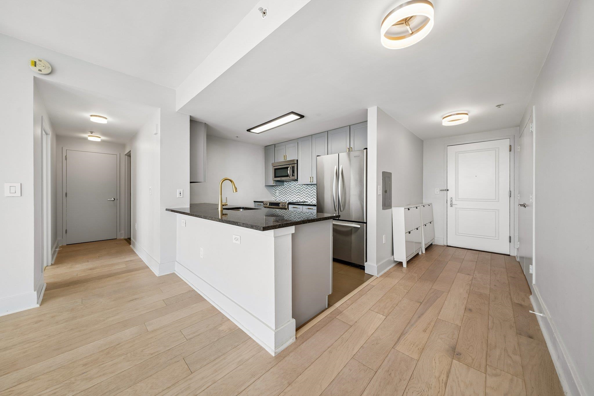 88 MORGAN ST Unit: 3809