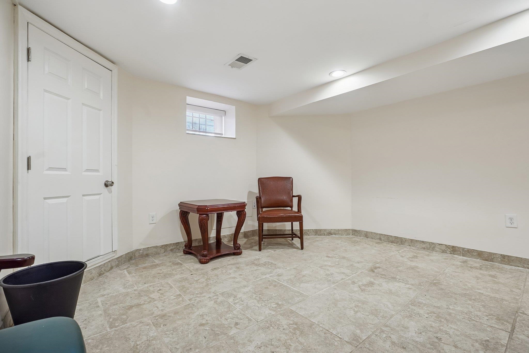 313 17 RAHWAY AVE