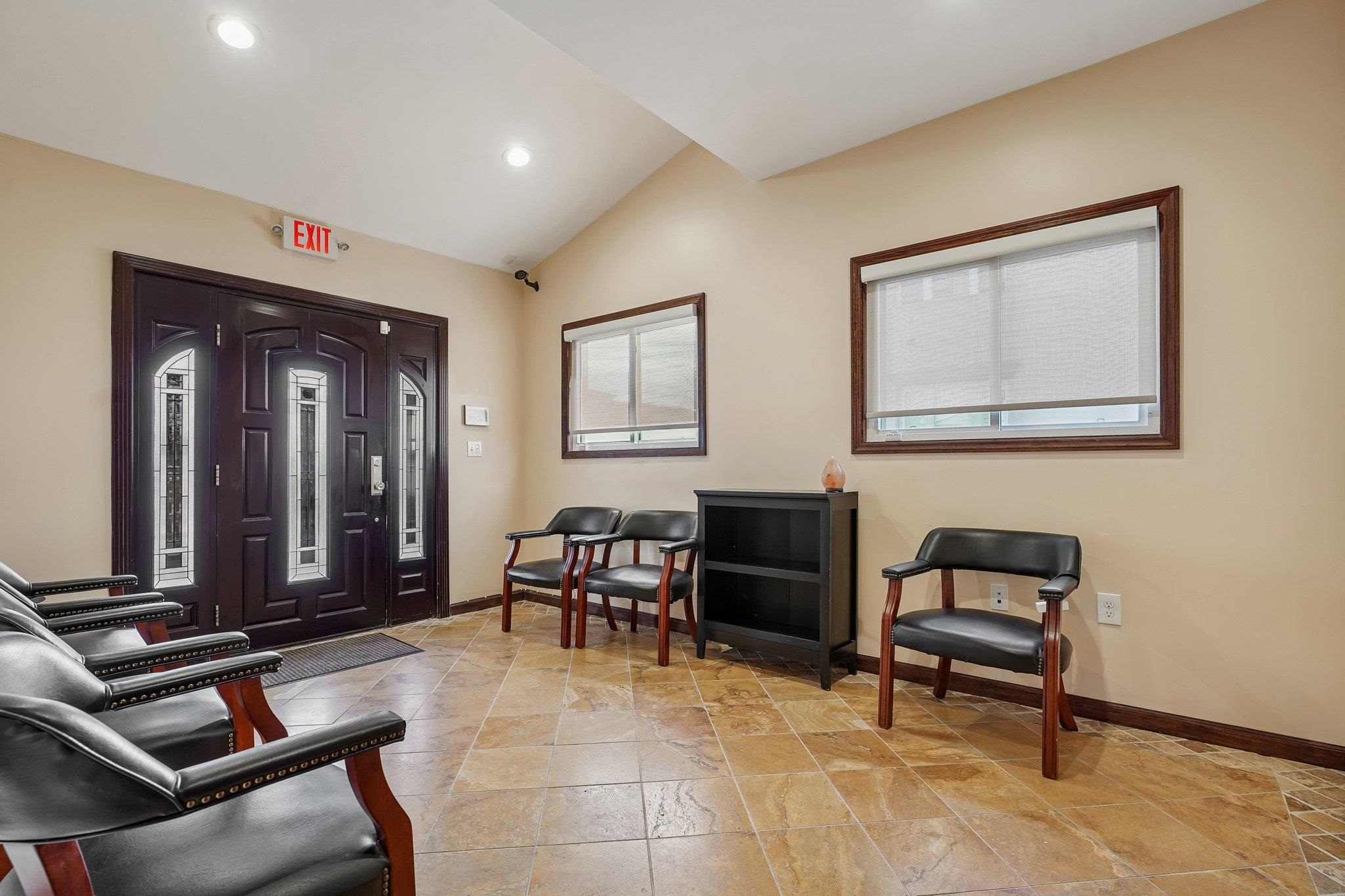 313 17 RAHWAY AVE
