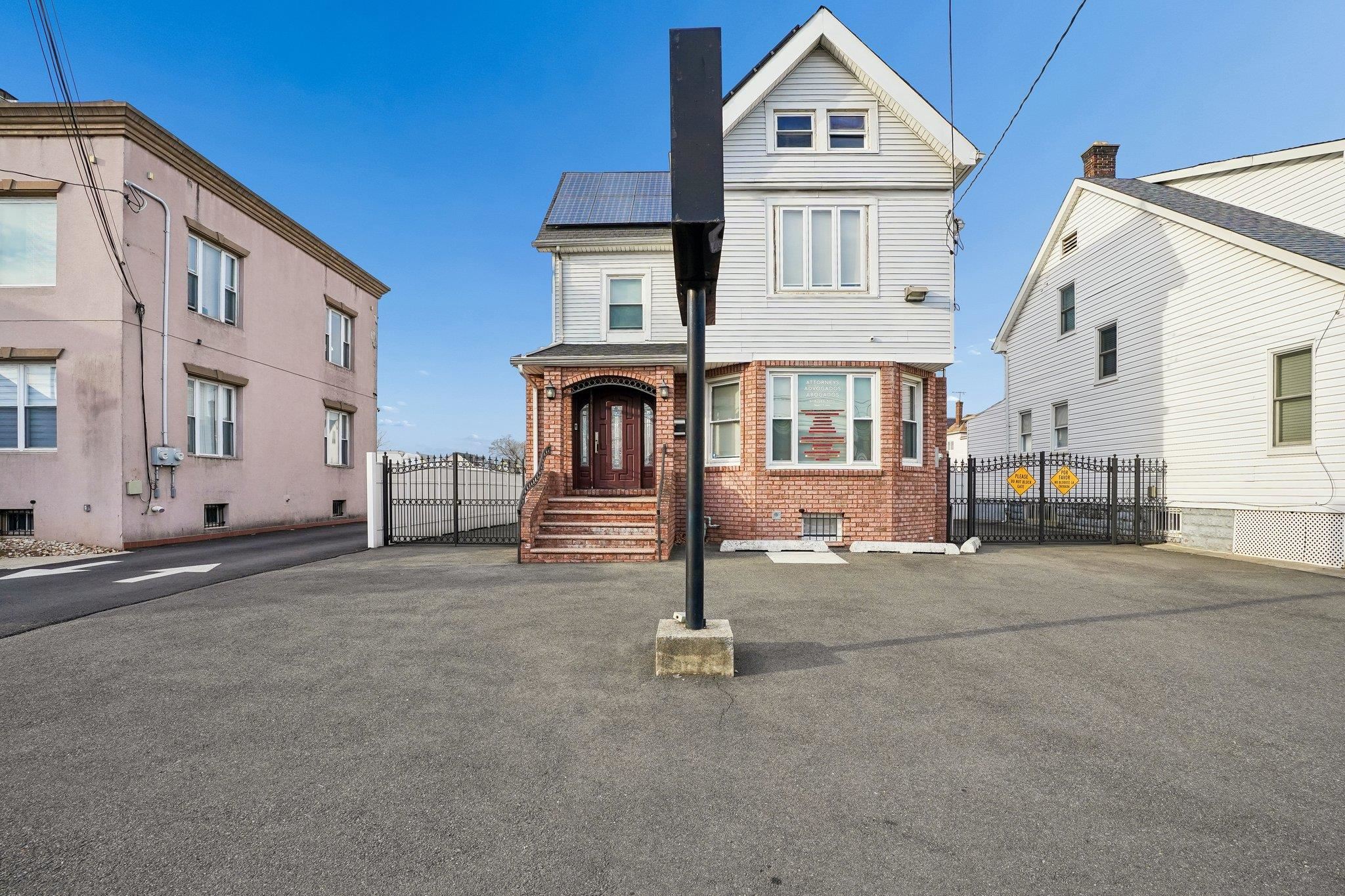 313 17 RAHWAY AVE