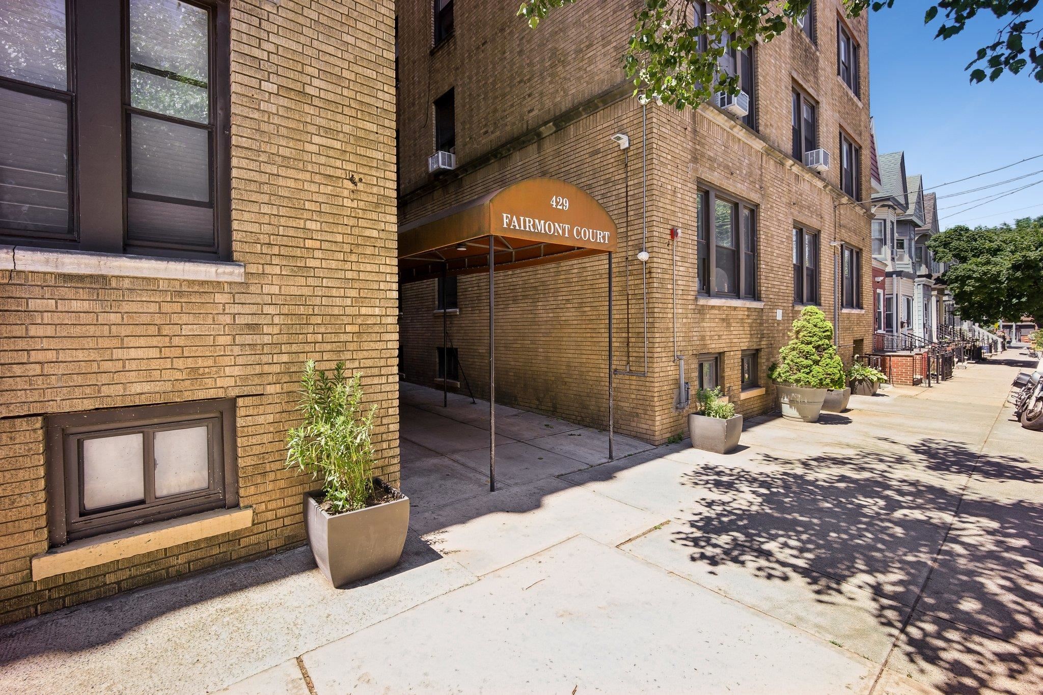 429 FAIRMOUNT AVE Unit: 104