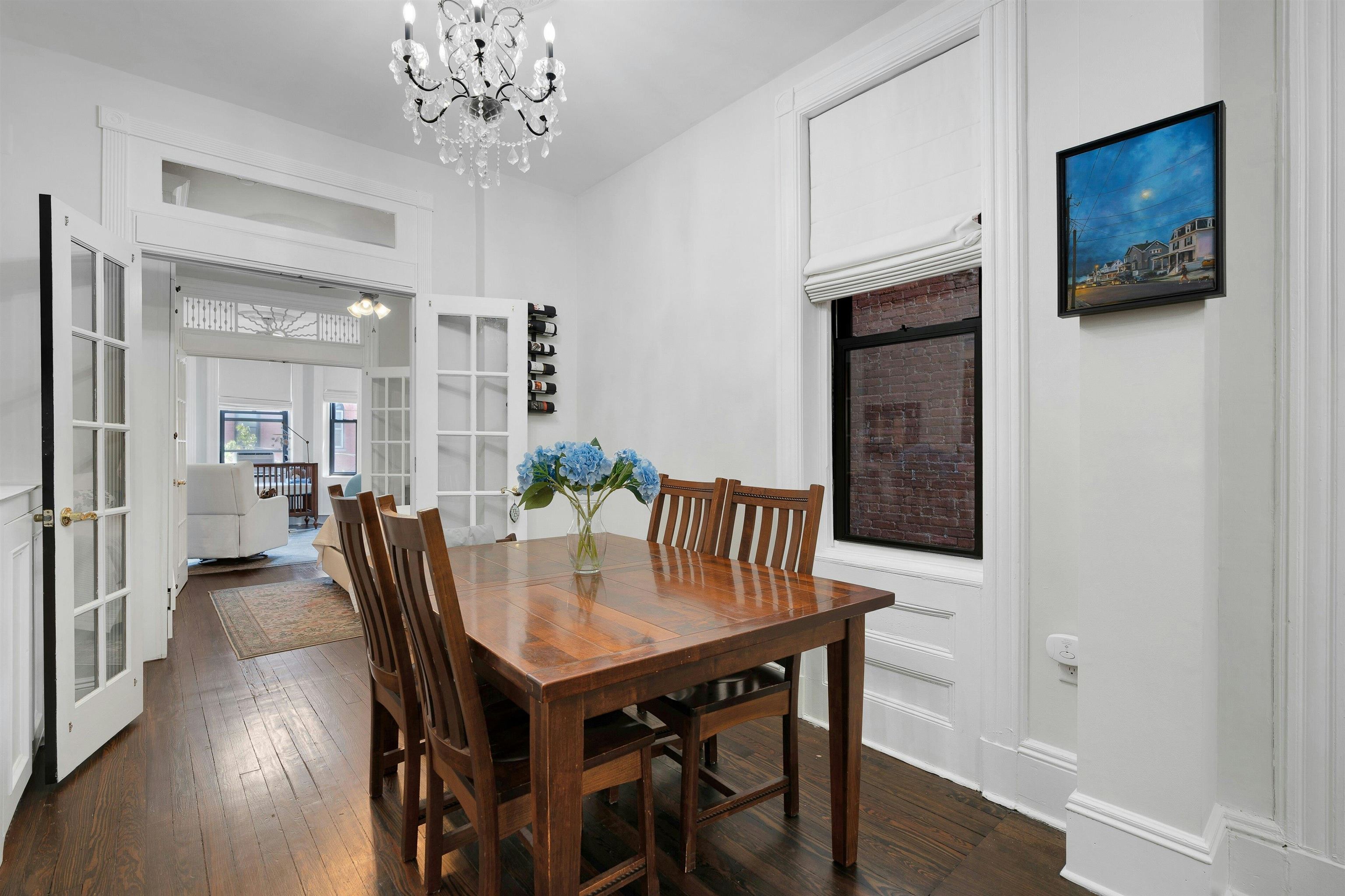 1112 PARK AVE Unit: 2L