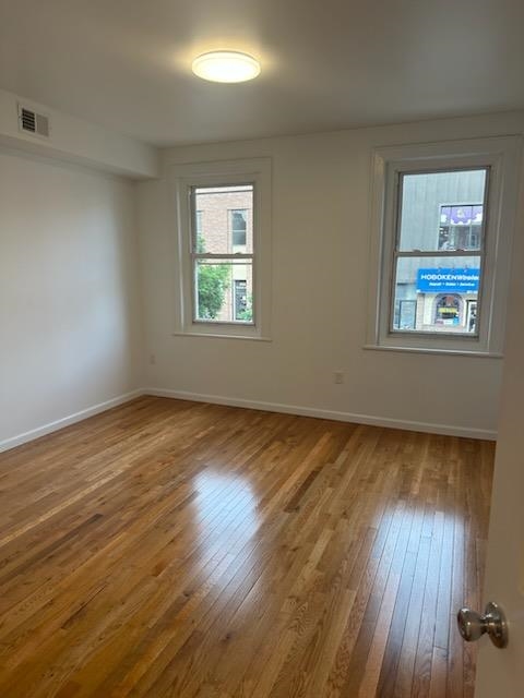 602 WASHINGTON ST Unit: 2