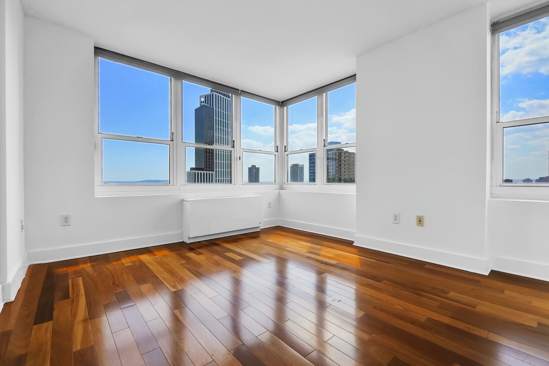 88 MORGAN ST Unit: 3208